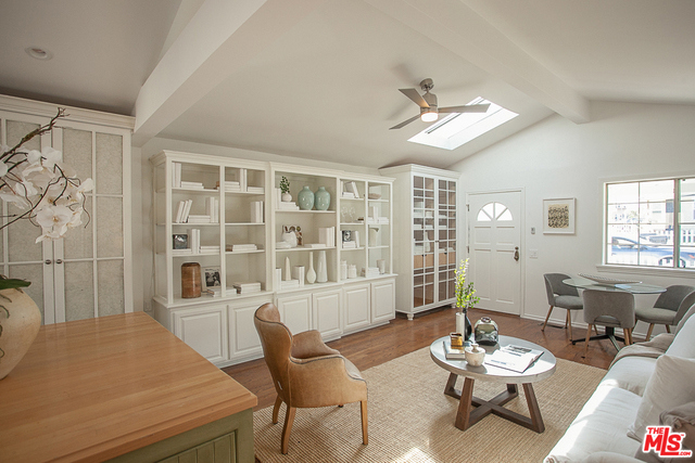 1923 ROCKEFELLER Lane, Redondo Beach, California 90278, 2 Bedrooms Bedrooms, ,2 BathroomsBathrooms,Residential,Sold,ROCKEFELLER,18396612