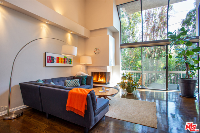 3 Bed Home for Sale in Los Angeles, California