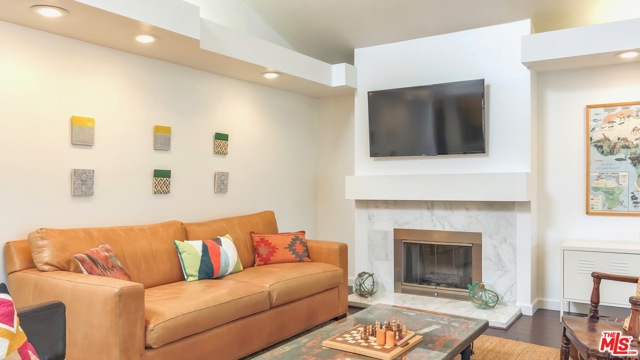 4 Bed Home for Sale in Venice, California