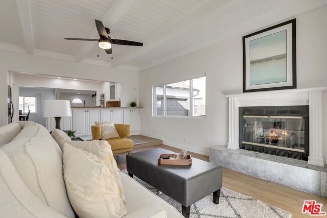 4 Bed Home for Sale in Hawthorne, California