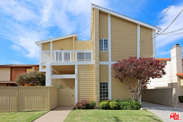 2119 DUFOUR Avenue, Redondo Beach, California 90278, 4 Bedrooms Bedrooms, ,2 BathroomsBathrooms,Residential,Sold,DUFOUR,17256256