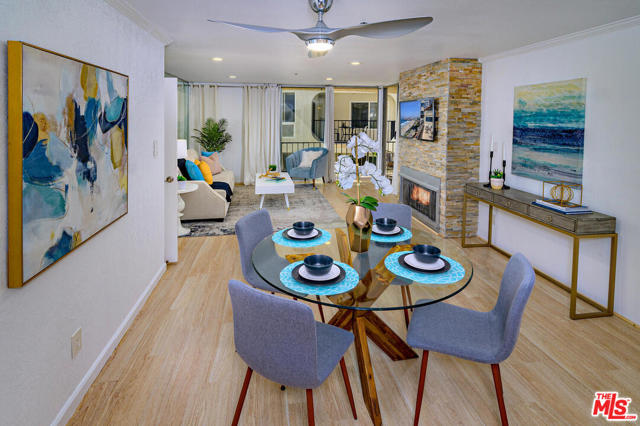 555 Esplanade, Redondo Beach, California 90277, 2 Bedrooms Bedrooms, ,2 BathroomsBathrooms,Residential,Sold,Esplanade,21752752
