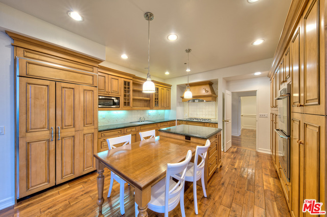 2 Bed Home for Sale in Los Angeles, California