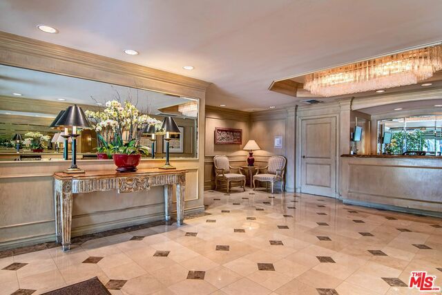 1 Bed Home for Sale in Los Angeles, California