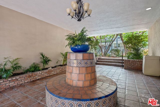  Income Home for Sale in Los Angeles, California