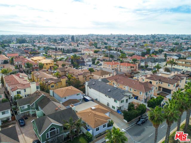 2208 MANHATTAN BEACH, Redondo Beach, California 90278, ,Residential Income,Sold,MANHATTAN BEACH,18304590