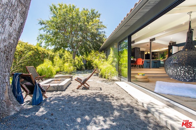 2261 CARRIAGE Drive, Rolling Hills Estates, California 90274, 4 Bedrooms Bedrooms, ,4 BathroomsBathrooms,Residential,Sold,CARRIAGE,19486406