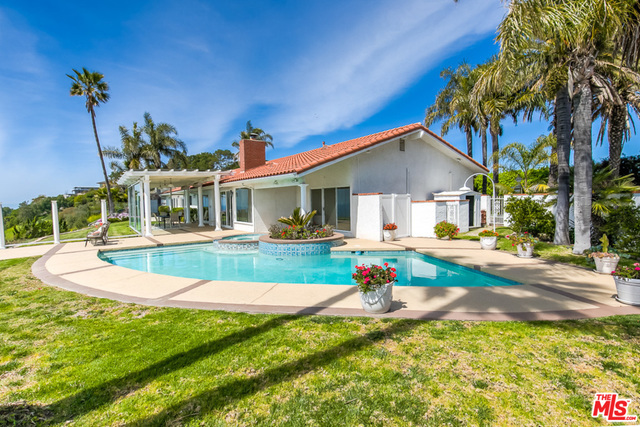 61 OCEANAIRE Drive, Rancho Palos Verdes, California 90275, 3 Bedrooms Bedrooms, ,3 BathroomsBathrooms,Residential,Sold,OCEANAIRE,19451576