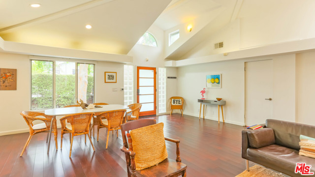 4 Bed Home for Sale in Venice, California