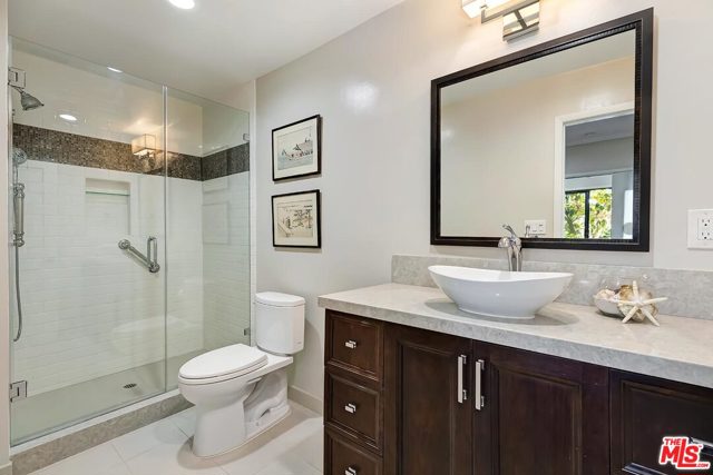 2 Bed Home for Sale in Los Angeles, California