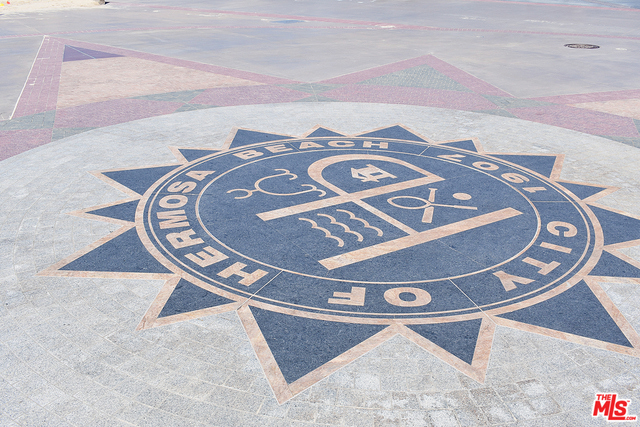 122 BAYVIEW Drive, Hermosa Beach, California 90254, 3 Bedrooms Bedrooms, ,2 BathroomsBathrooms,Residential,Sold,BAYVIEW,18324854