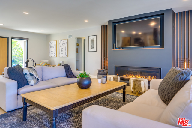 4 Bed Home for Sale in Encino, California