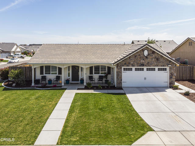 Detail Gallery Image 1 of 1 For 6203 Oxford Hills Dr, Bakersfield,  CA 93313 - 3 Beds | 2 Baths