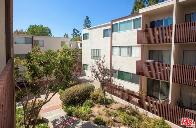 3 Bed Home for Sale in Culver City, California