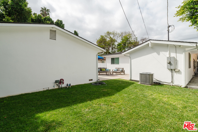 4 Bed Home for Sale in Sherman Oaks, California