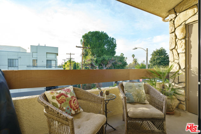 2 Bed Home for Sale in Valley Village, California