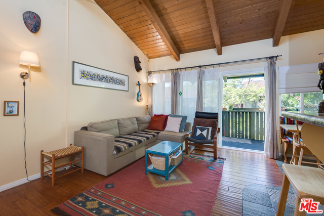 2 Bed Home for Sale in Culver City, California