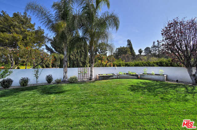 4 Bed Home for Sale in Sherman Oaks, California