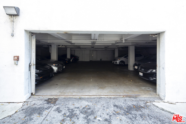 Income Home for Sale in Los Angeles, California
