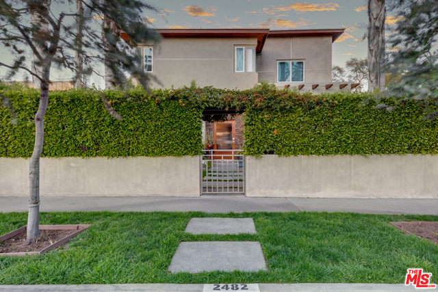 4 Bed Home for Sale in Venice, California