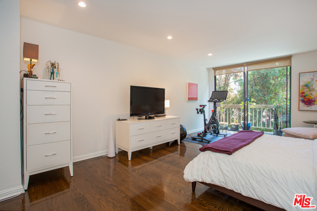 3 Bed Home for Sale in Los Angeles, California