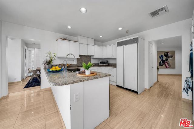 2 Bed Home for Sale in Los Angeles, California