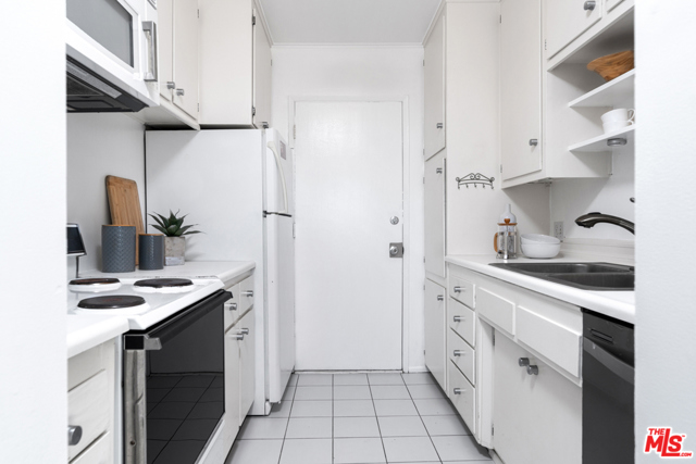 1 Bed Home for Sale in West Hollywood, California