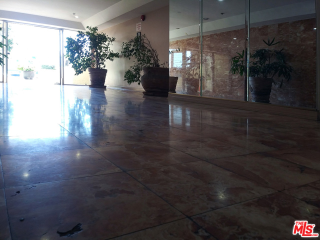 1 Bed Home for Sale in North Hollywood, California