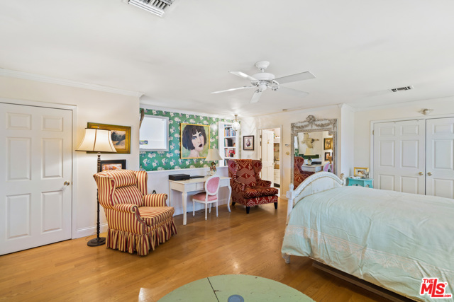 5 Bed Home for Sale in Sherman Oaks, California