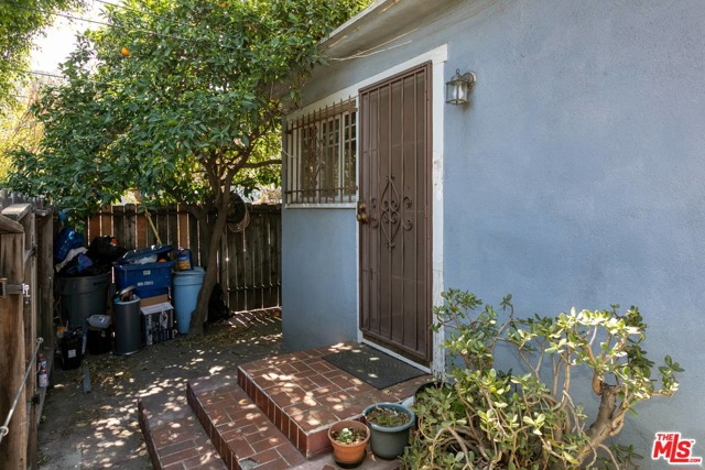  Income Home for Sale in Los Angeles, California