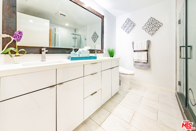 3 Bed Home for Sale in Los Angeles, California