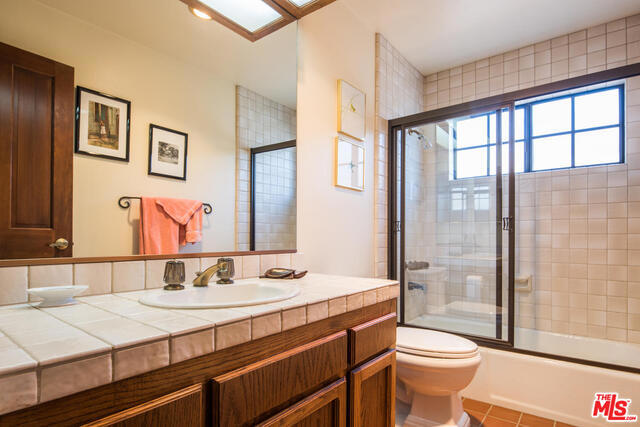 716 BROADWAY, Redondo Beach, California 90277, 3 Bedrooms Bedrooms, ,2 BathroomsBathrooms,Residential,Sold,BROADWAY,17227930