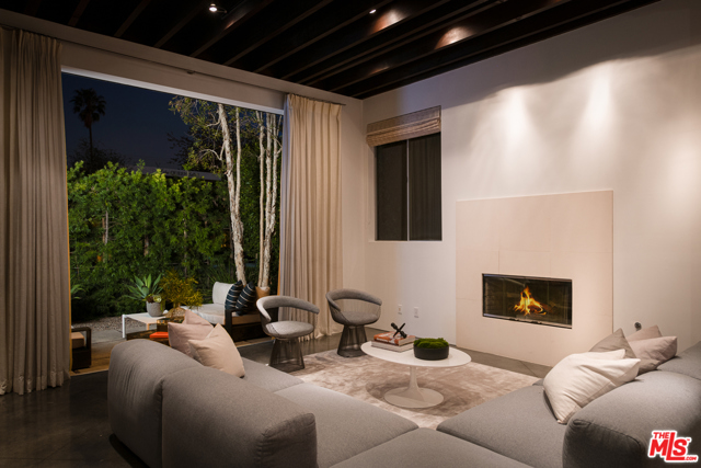 3 Bed Home for Sale in Venice, California