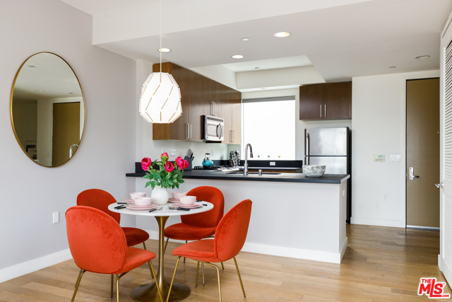 1 Bed Home for Sale in Los Angeles, California
