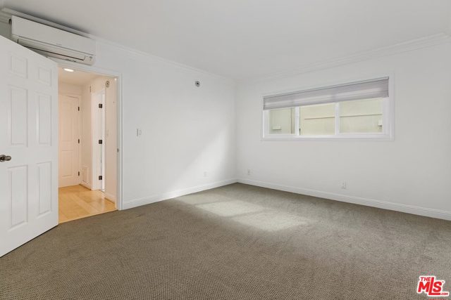 1 Bed Home for Sale in Los Angeles, California