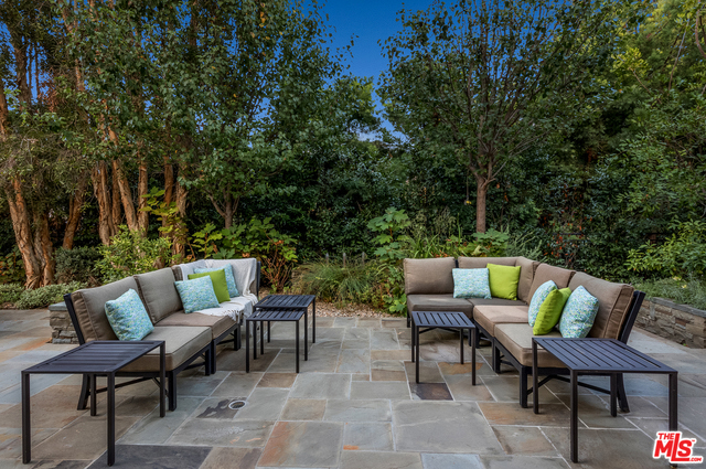 4 Bed Home for Sale in Sherman Oaks, California