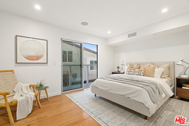 2 Bed Home for Sale in Santa Monica, California