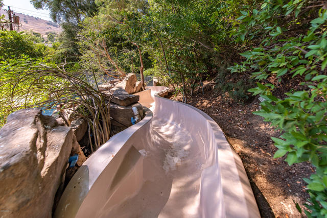 4 Bed Home for Sale in Calabasas, California