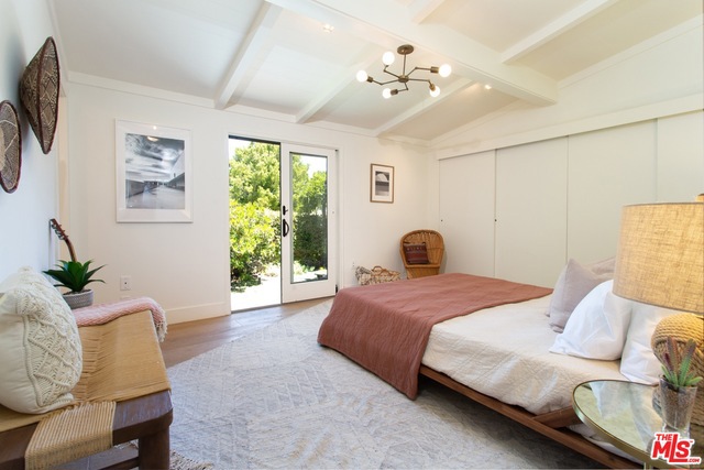 2261 CARRIAGE Drive, Rolling Hills Estates, California 90274, 4 Bedrooms Bedrooms, ,4 BathroomsBathrooms,Residential,Sold,CARRIAGE,19486406