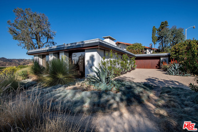 3 Bed Home for Sale in Los Angeles, California