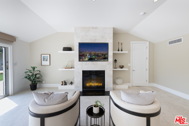 4 Bed Home for Sale in Encino, California