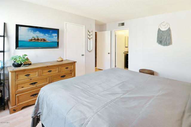 2 Bed Home for Sale in Agoura Hills, California