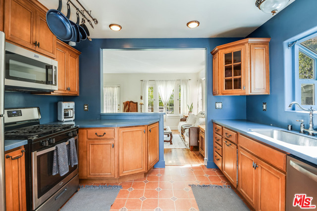 2 Bed Home for Sale in El Segundo, California
