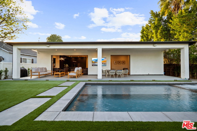 4 Bed Home for Sale in Encino, California