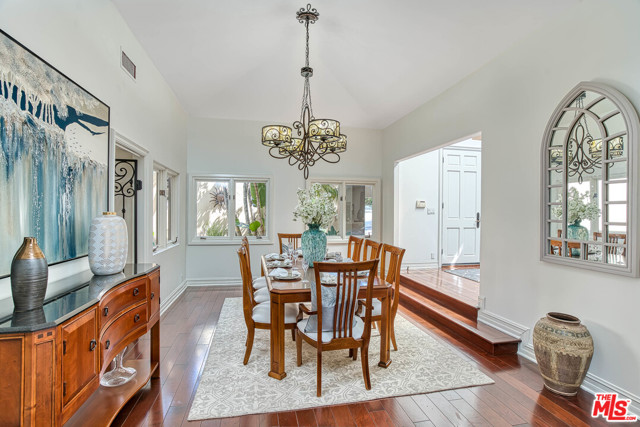 5 Bed Home for Sale in Calabasas, California