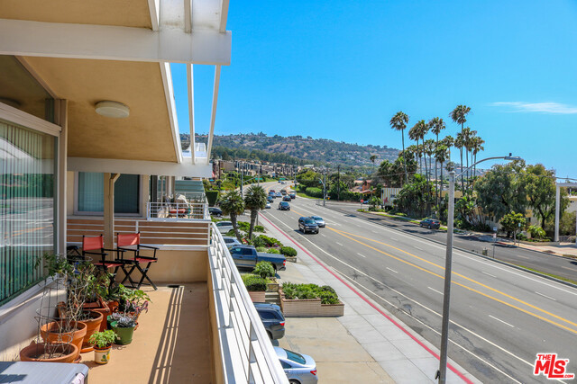 370 PALOS VERDES, Redondo Beach, California 90277, ,Residential Income,Sold,PALOS VERDES,18374142