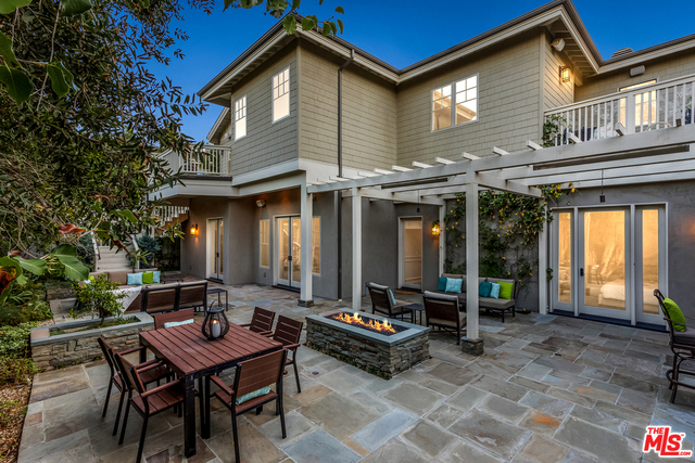 4 Bed Home for Sale in Sherman Oaks, California