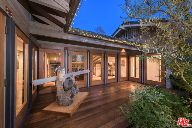 3 Bed Home for Sale in Los Angeles, California
