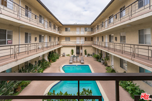 2 Bed Home for Sale in Sherman Oaks, California