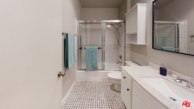 2 Bed Home for Sale in Sherman Oaks, California